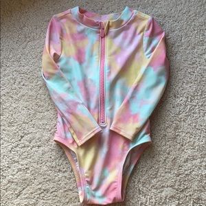 Old navy tie-dye baby bathing suit